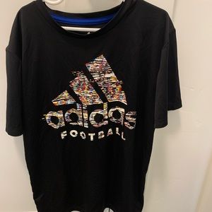 Adidas boys small shirt
